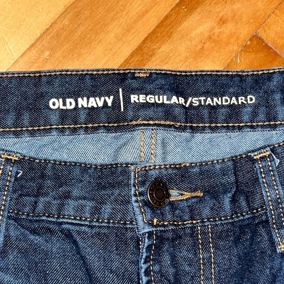 Old Navy Regular Fit Ladies Jeans 38/32 - Picture 3 of 4